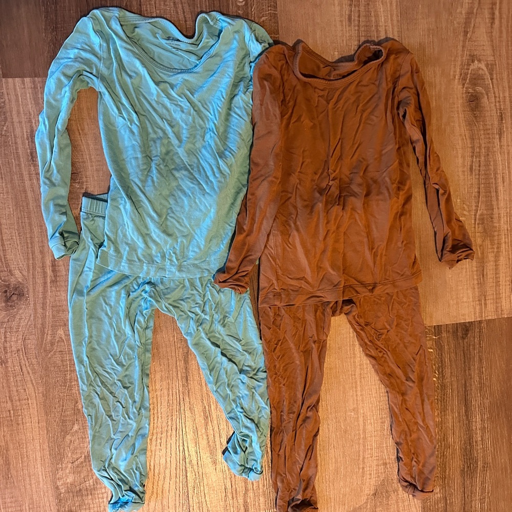 Kyte Baby Long Sleeve Pajama sets (2)‎ in Blue and Brown